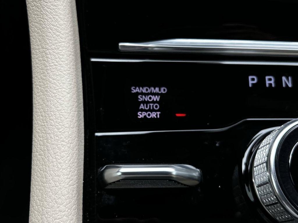 Jeep Grand Cherokee Limited 4WD 2025