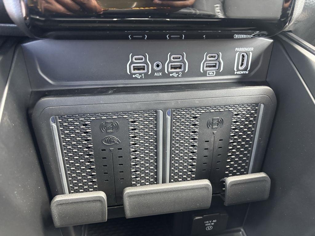 RAM 1500 Rebel Crew Cab SB 4WD 2026