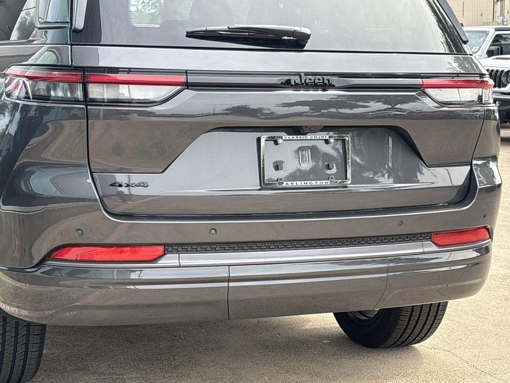 Jeep Grand Cherokee Limited 4WD 2026