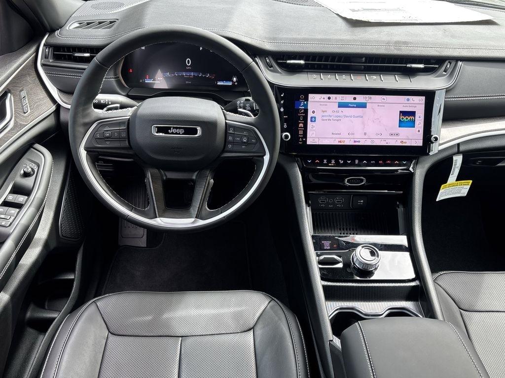 Jeep Grand Cherokee Limited 4WD 2026