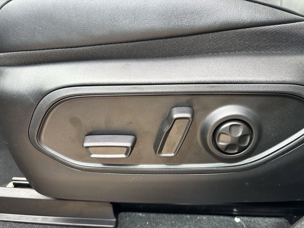 Jeep Grand Cherokee Limited 4WD 2026
