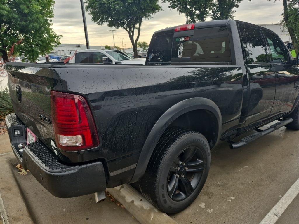 RAM 1500 SLT Quad Cab 4WD 2022