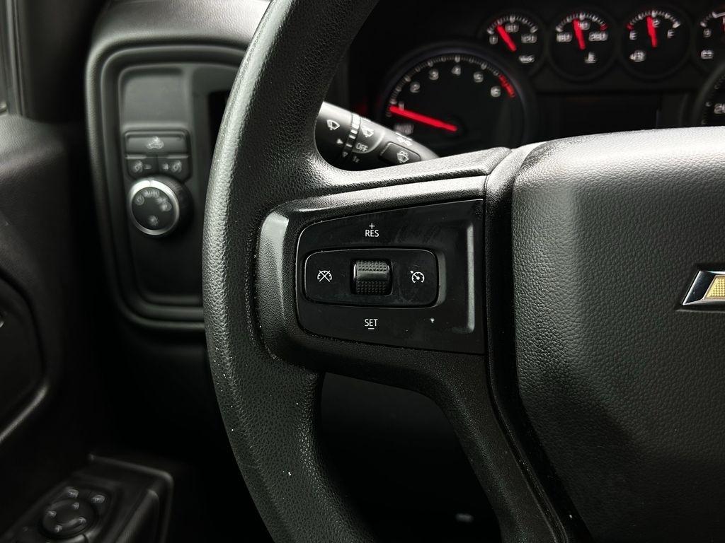 Chevrolet Silverado 1500 Custom Crew Cab Short Box 2WD 2021