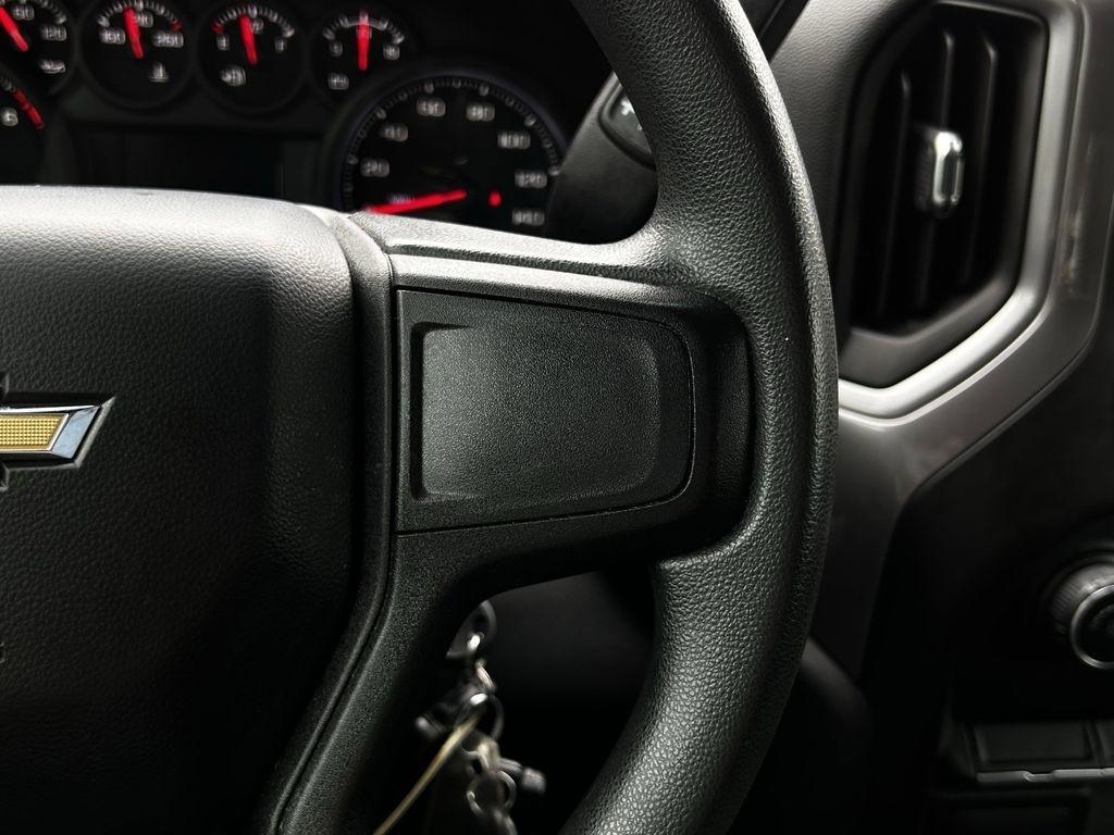 Chevrolet Silverado 1500 Custom Crew Cab Short Box 2WD 2021