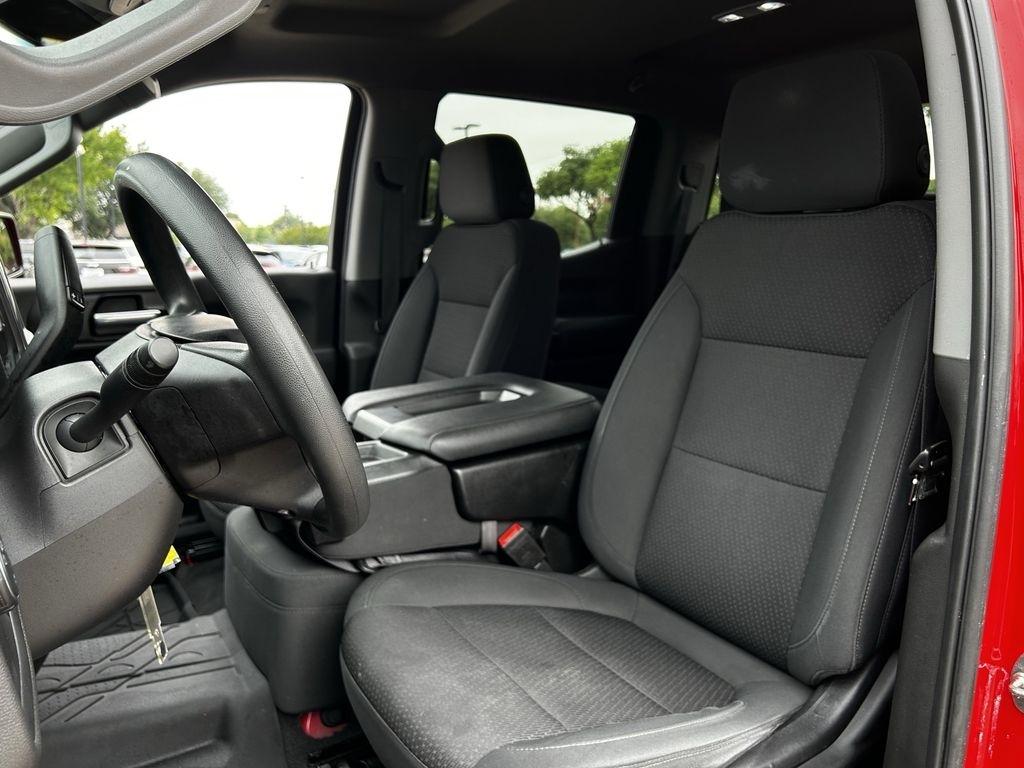 Chevrolet Silverado 1500 Custom Crew Cab Short Box 2WD 2021