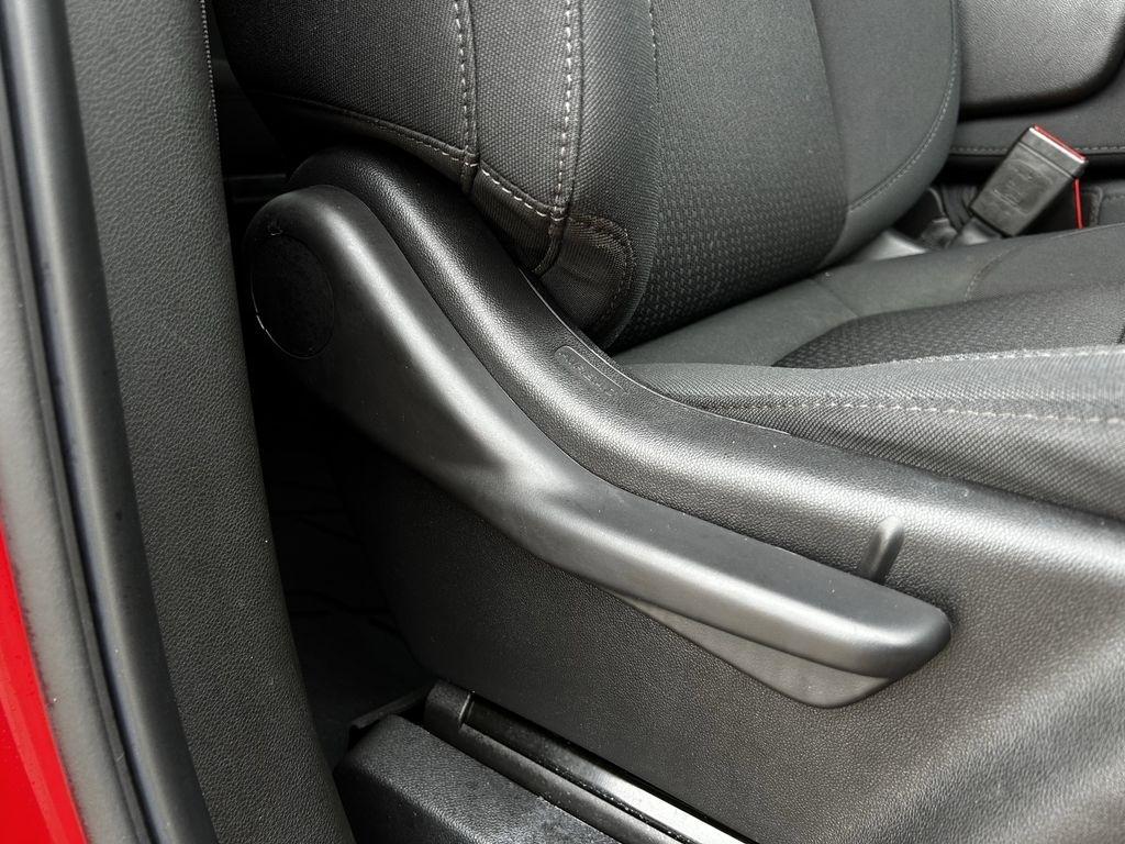 Chevrolet Silverado 1500 Custom Crew Cab Short Box 2WD 2021