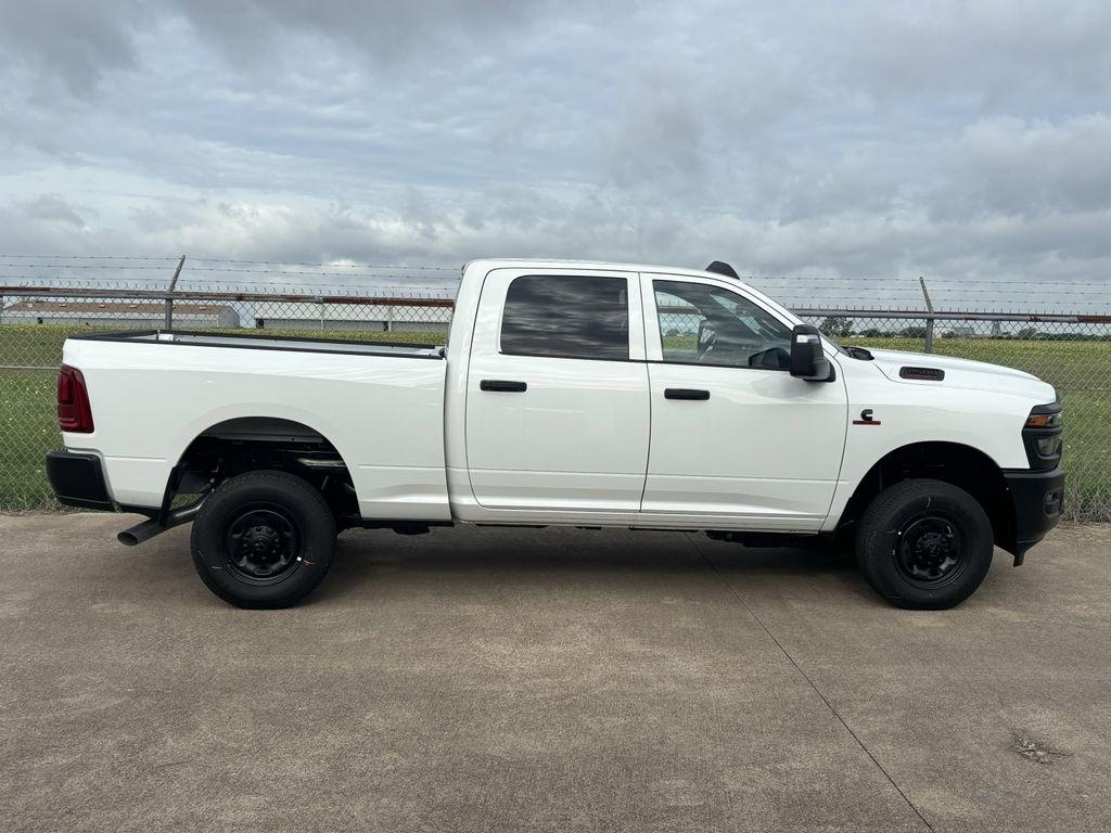 RAM 2500 Tradesman Crew Cab SWB 4WD 2026