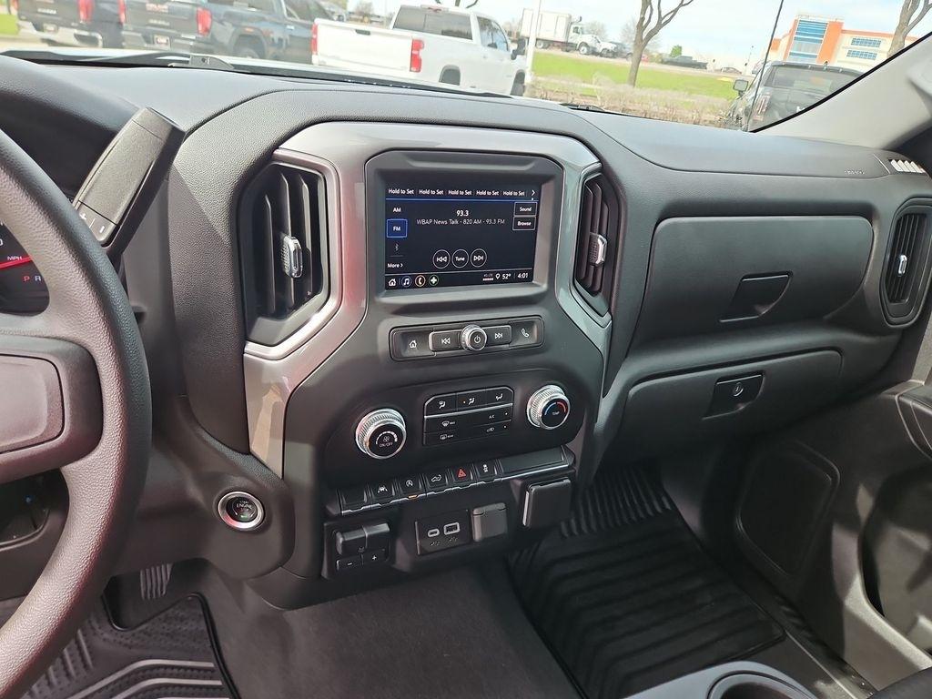 GMC Sierra 1500 Pro Crew Cab Short Box 4WD 2024