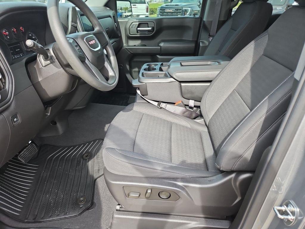 GMC Sierra 1500 Pro Crew Cab Short Box 4WD 2024