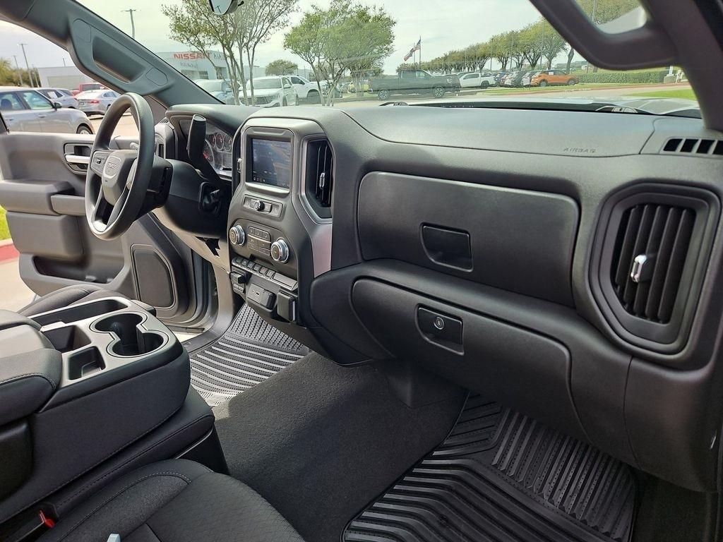 GMC Sierra 1500 Pro Crew Cab Short Box 4WD 2024