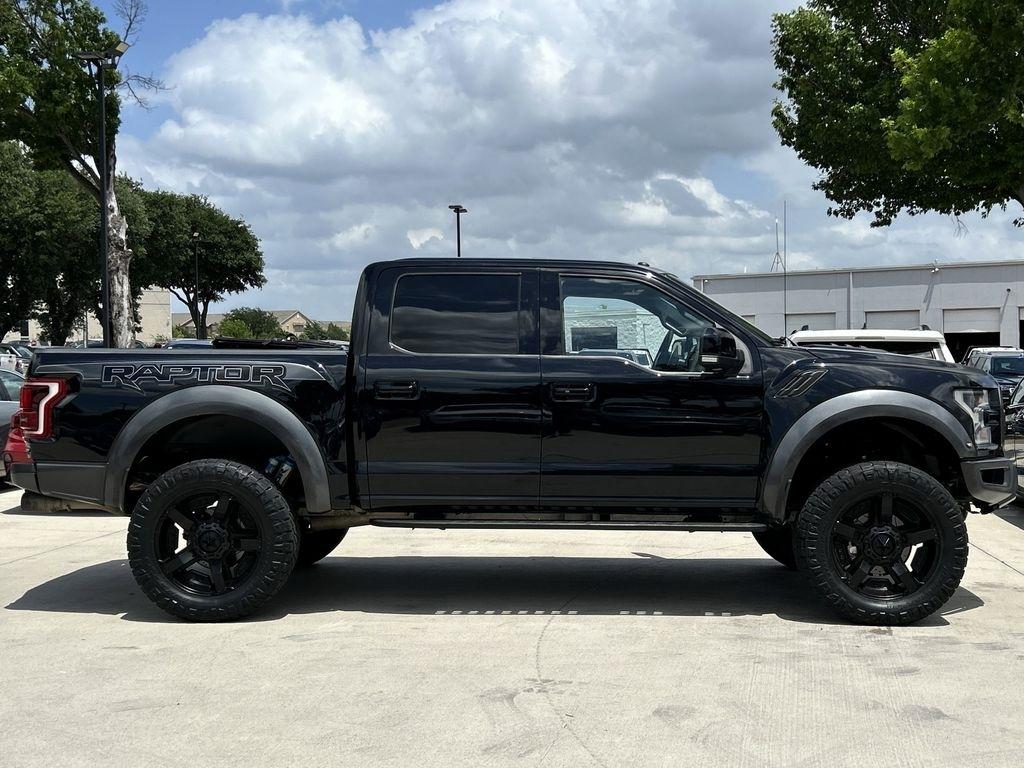 Ford F-150 Raptor SuperCrew 4WD 2017