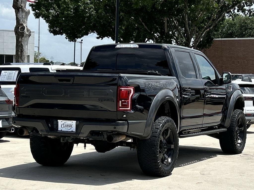 Ford F-150 Raptor SuperCrew 4WD 2017
