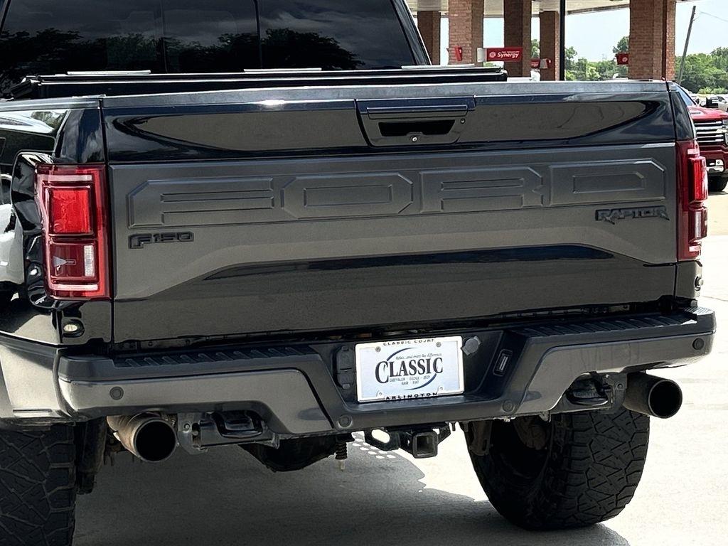Ford F-150 Raptor SuperCrew 4WD 2017