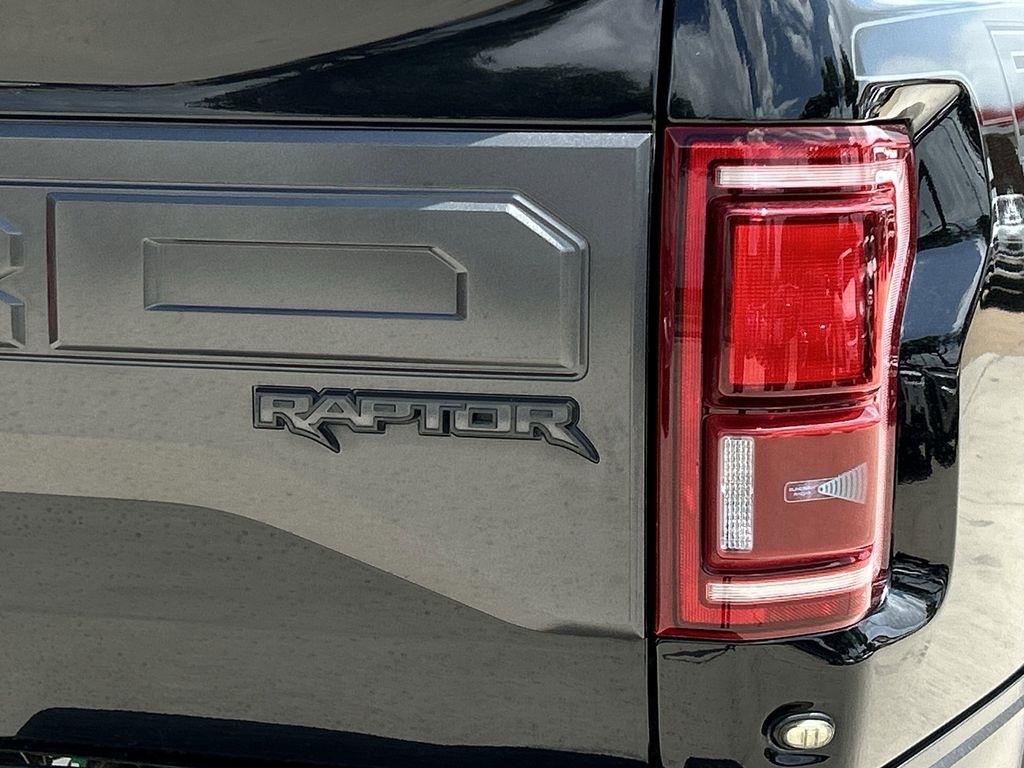 Ford F-150 Raptor SuperCrew 4WD 2017