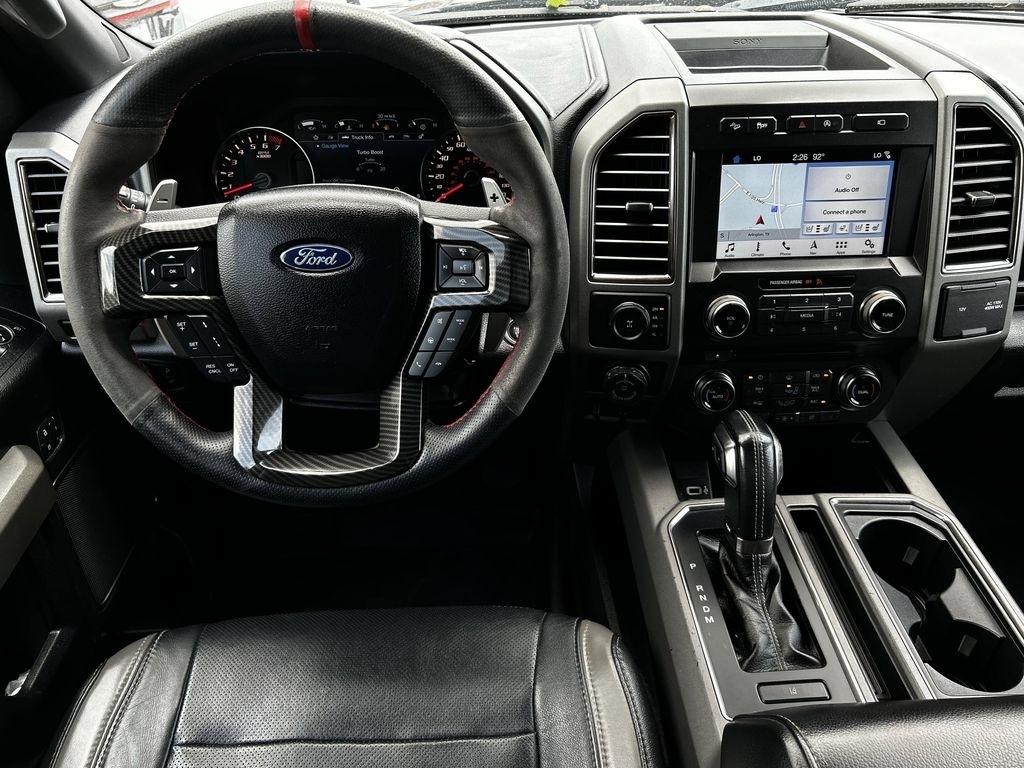Ford F-150 Raptor SuperCrew 4WD 2017