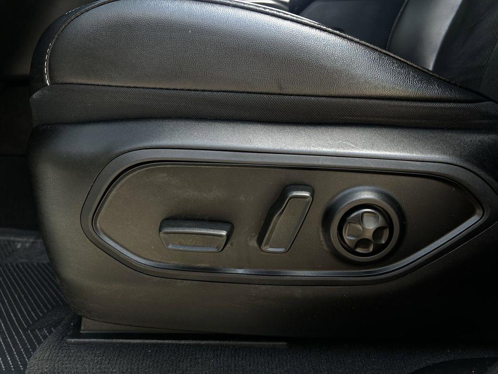 Jeep Grand Cherokee L Laredo 2023