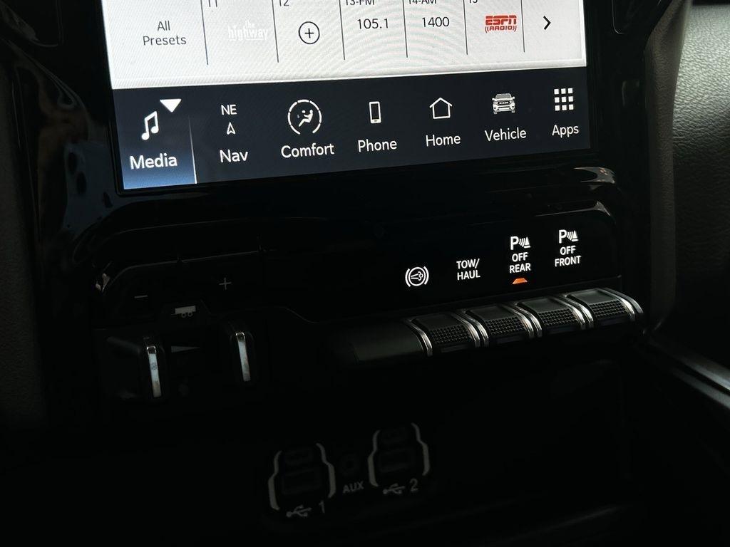 RAM 3500 Laramie Crew Cab LWB 4WD DRW 2024