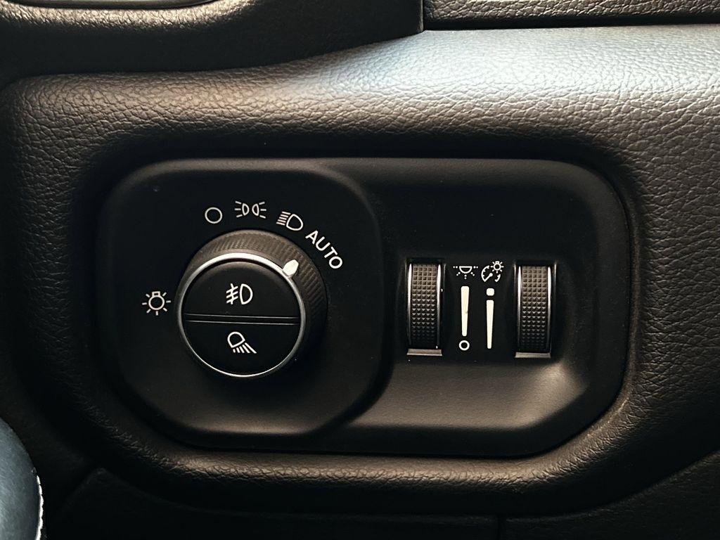 RAM 3500 Laramie Crew Cab LWB 4WD DRW 2024