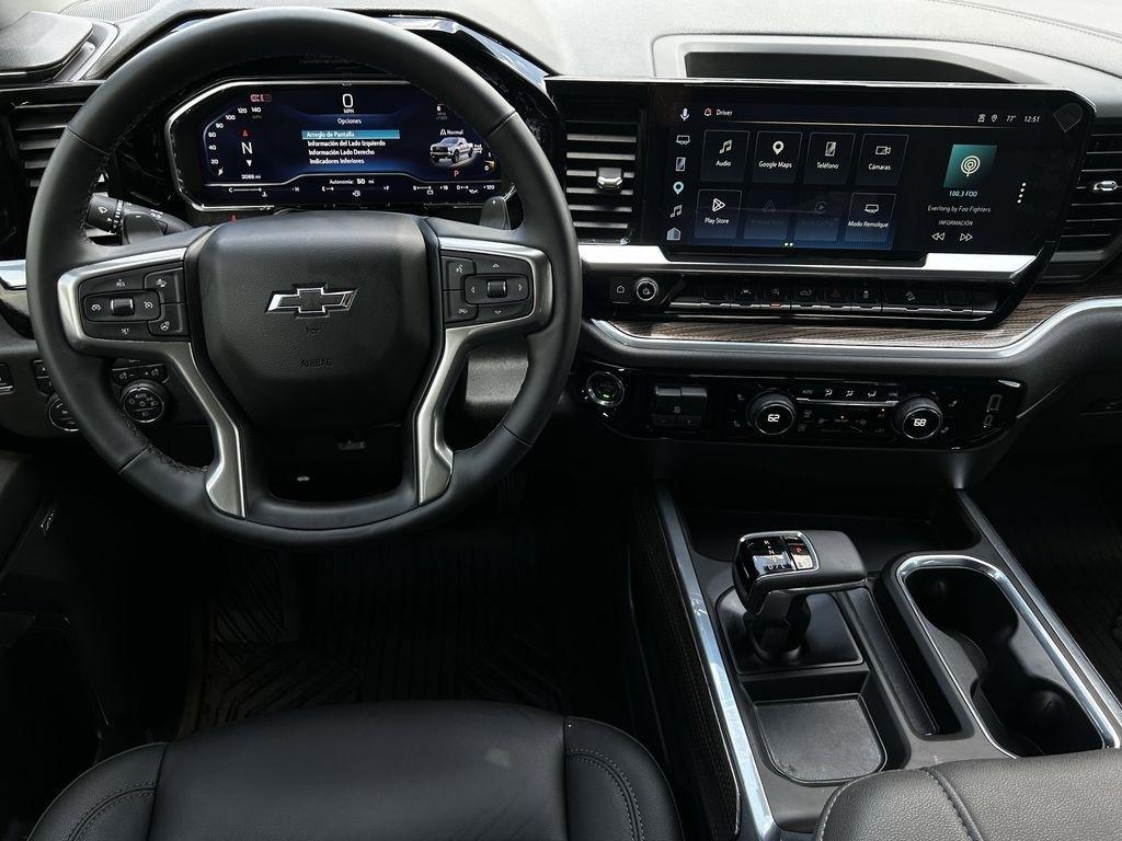 Chevrolet Silverado 1500 Trail Boss LT Crew Cab 4WD 2025