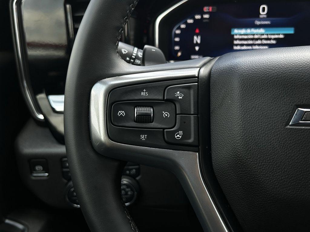 Chevrolet Silverado 1500 Trail Boss LT Crew Cab 4WD 2025