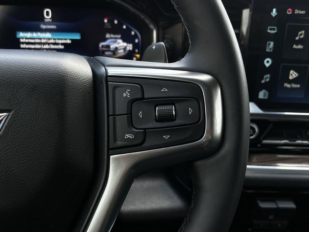 Chevrolet Silverado 1500 Trail Boss LT Crew Cab 4WD 2025