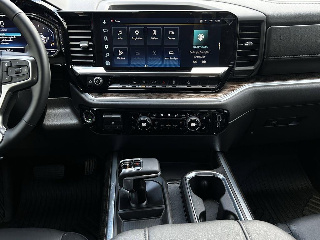 Chevrolet Silverado 1500 Trail Boss LT Crew Cab 4WD 2025