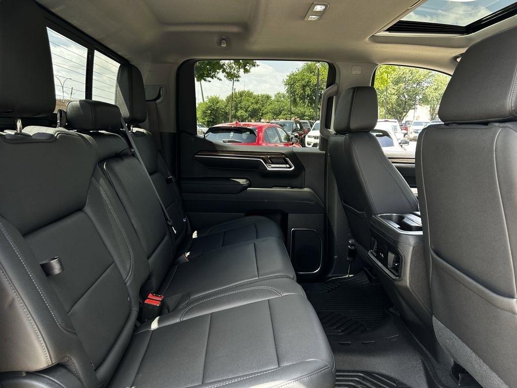 Chevrolet Silverado 1500 Trail Boss LT Crew Cab 4WD 2025