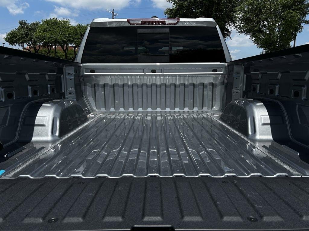 Chevrolet Silverado 1500 Trail Boss LT Crew Cab 4WD 2025