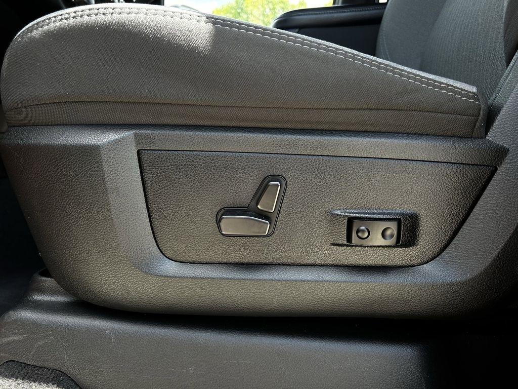 RAM 2500 Tradesman Crew Cab SWB 4WD 2024