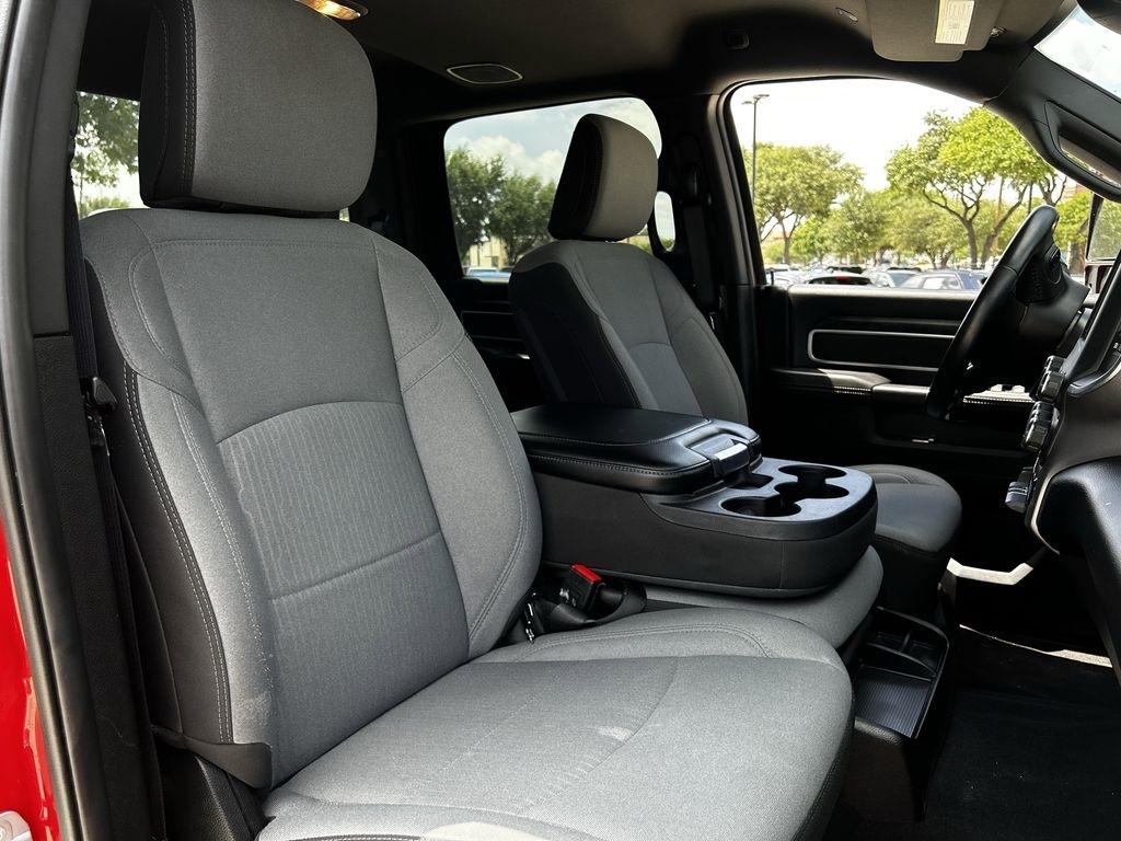 RAM 2500 Tradesman Crew Cab SWB 4WD 2024