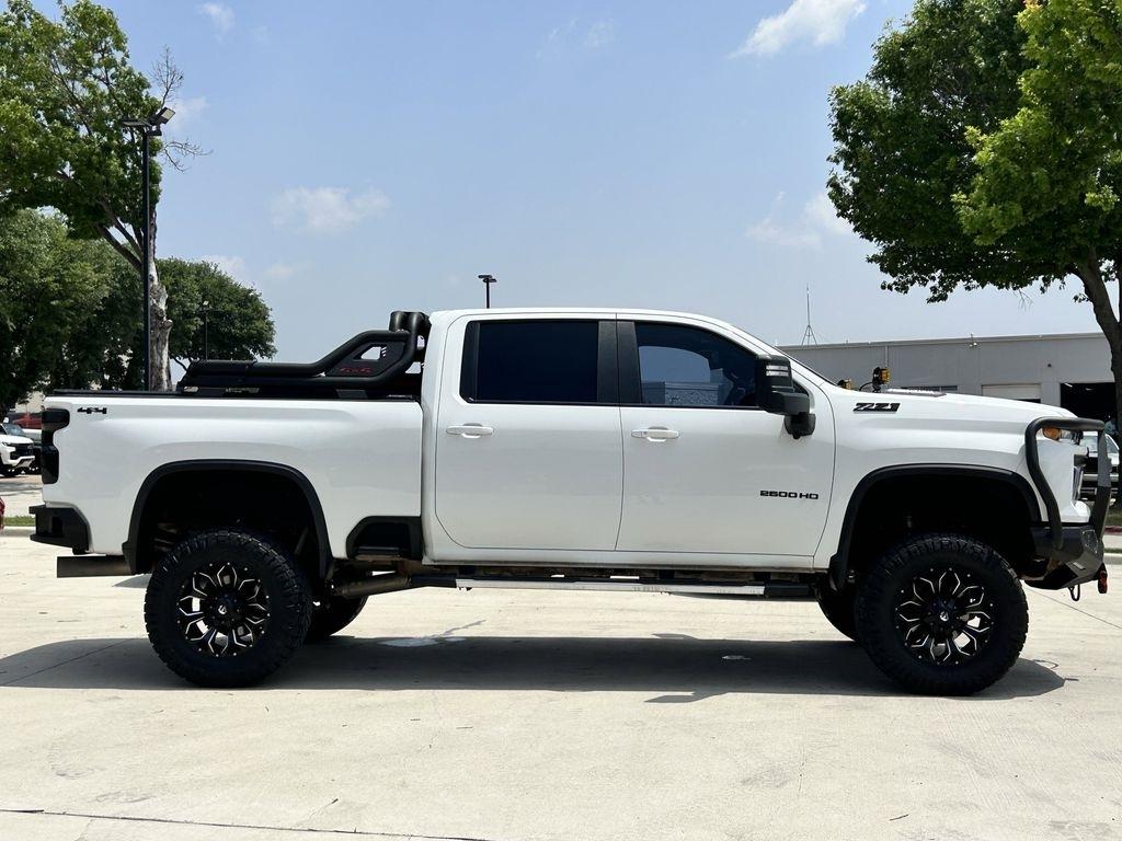 Chevrolet Silverado 2500HD LT Crew Cab Long Box 4WD 2024