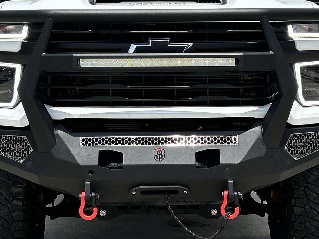 Chevrolet Silverado 2500HD LT Crew Cab Long Box 4WD 2024