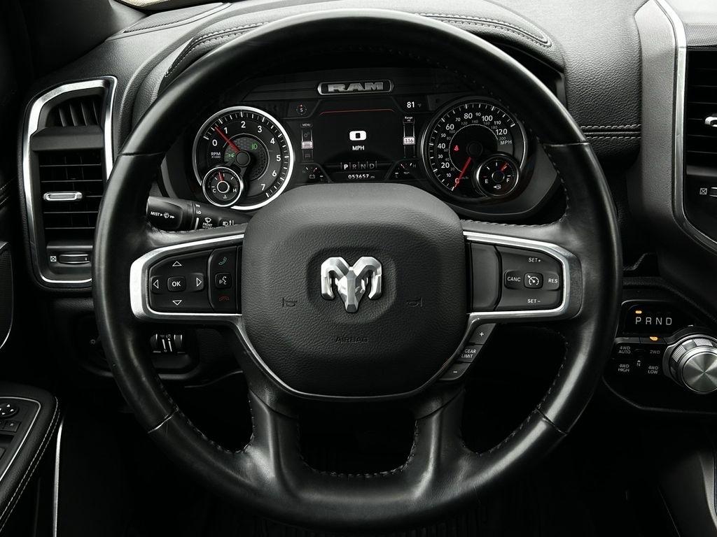 RAM 1500 Laramie Crew Cab SWB 4WD 2022