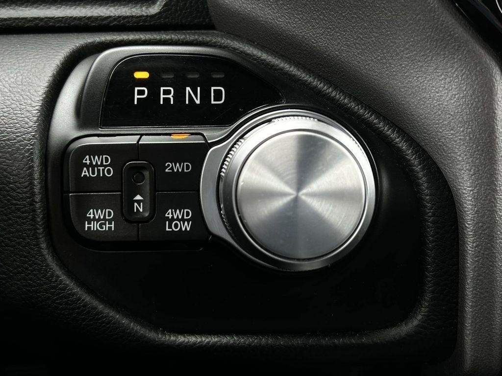 RAM 1500 Laramie Crew Cab SWB 4WD 2022