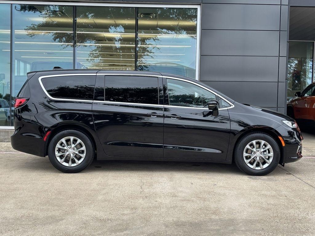 Chrysler Pacifica Limited 2026