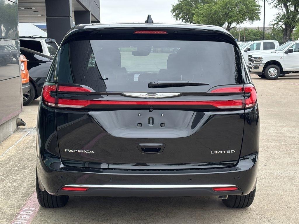 Chrysler Pacifica Limited 2026