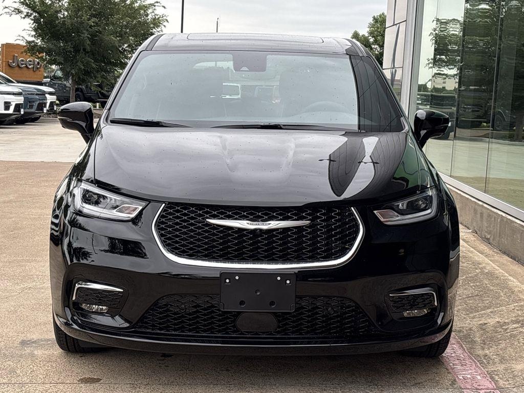 Chrysler Pacifica Limited 2026