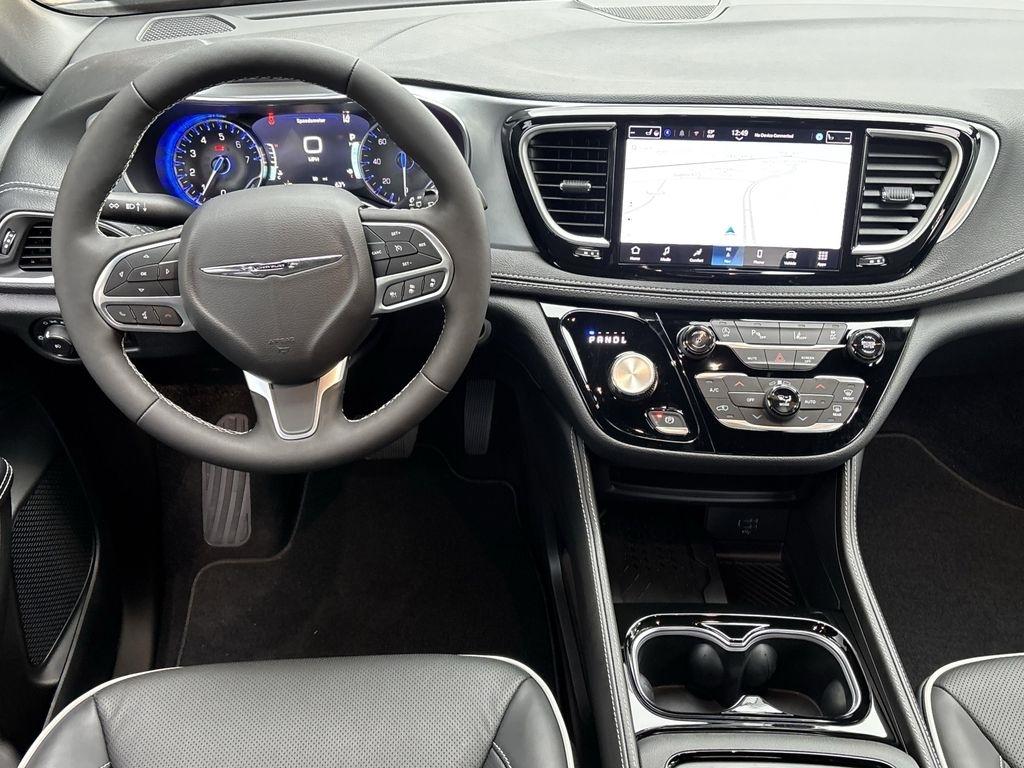 Chrysler Pacifica Limited 2026