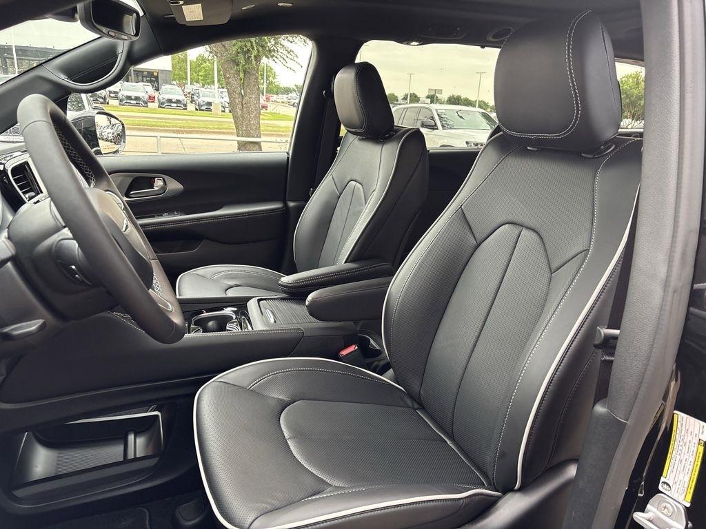Chrysler Pacifica Limited 2026