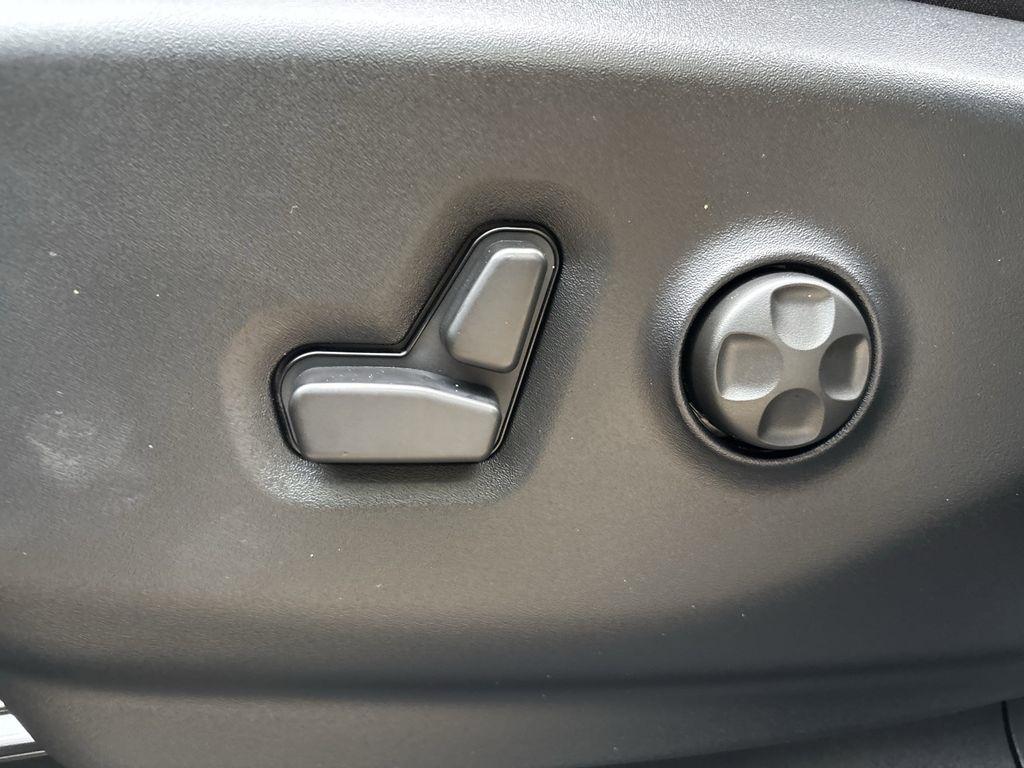 Chrysler Pacifica Limited 2026
