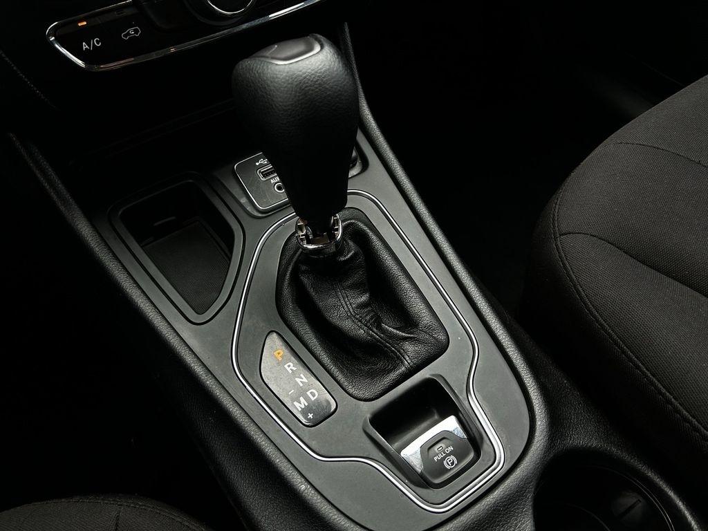 Jeep Cherokee Latitude FWD 2020