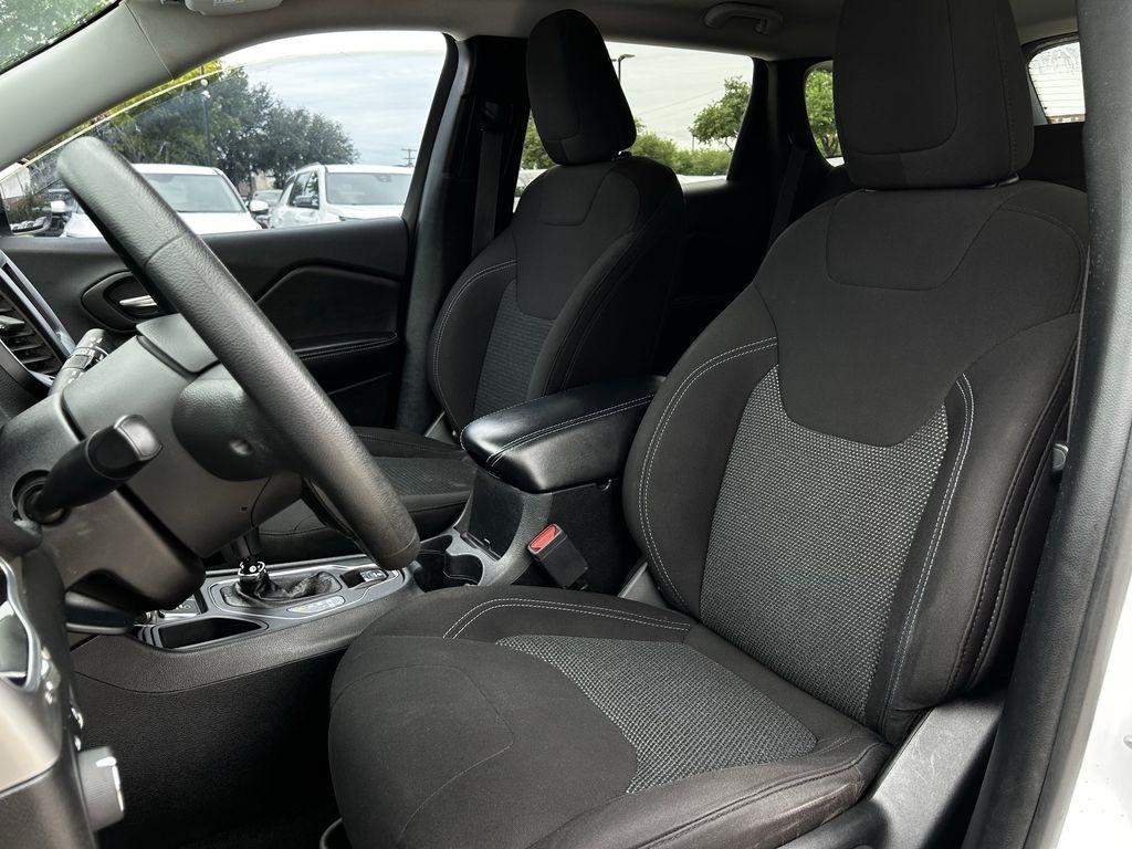 Jeep Cherokee Latitude FWD 2020