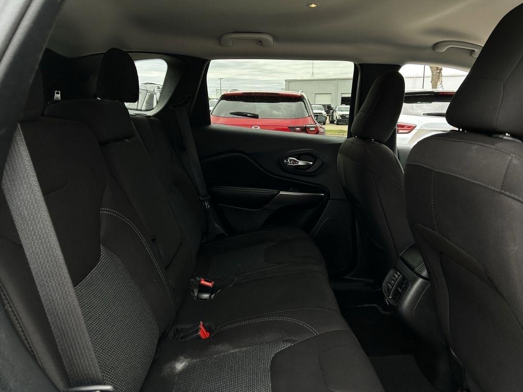 Jeep Cherokee Latitude FWD 2020