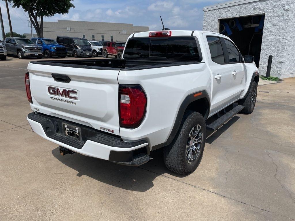 GMC Canyon AT4 Crew Cab 4WD 2024