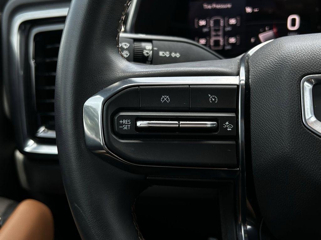 GMC Canyon AT4 Crew Cab 4WD 2024