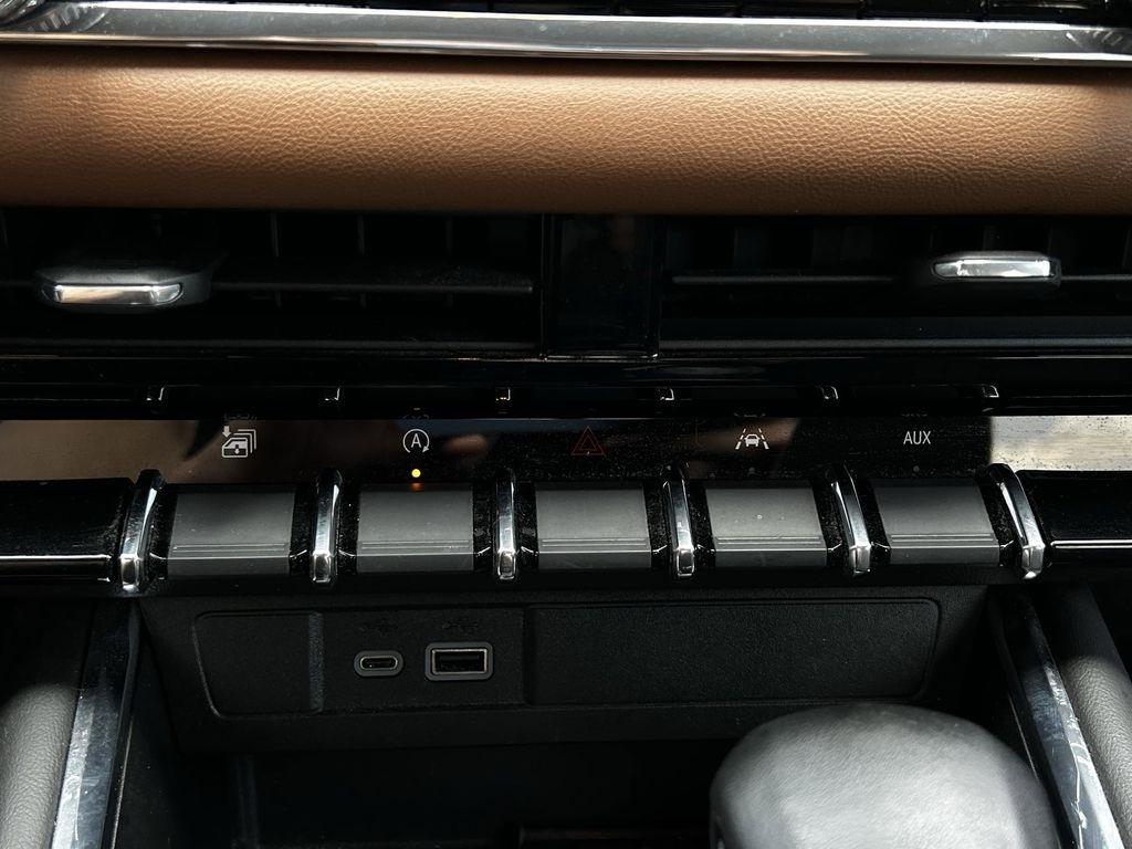 GMC Canyon AT4 Crew Cab 4WD 2024