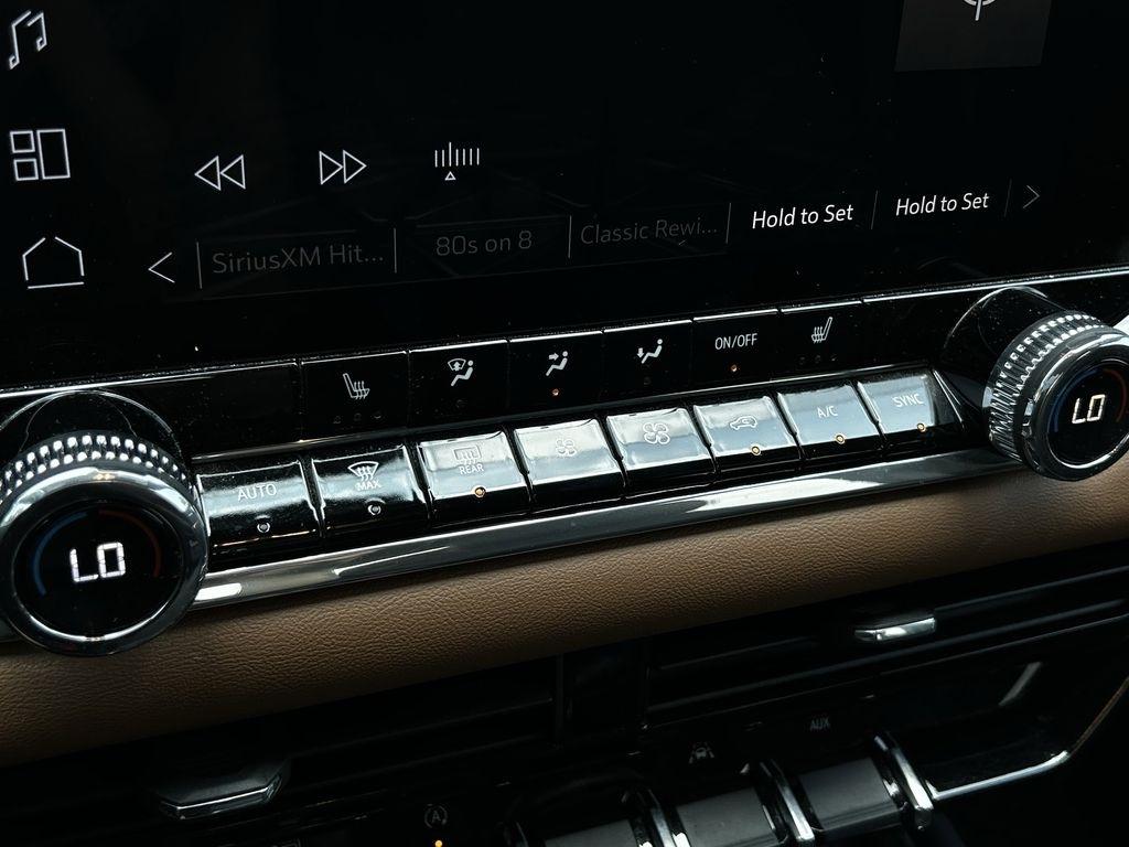 GMC Canyon AT4 Crew Cab 4WD 2024