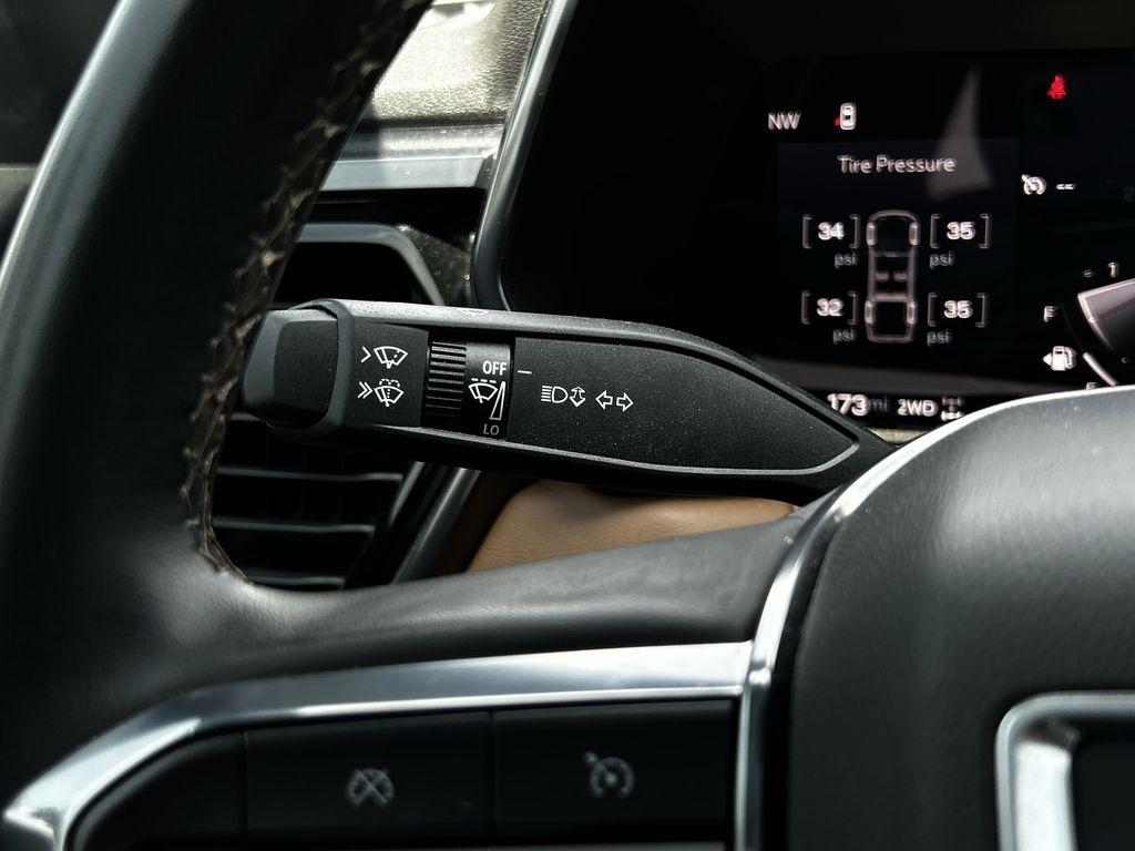 GMC Canyon AT4 Crew Cab 4WD 2024