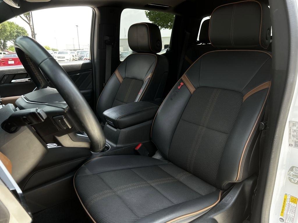 GMC Canyon AT4 Crew Cab 4WD 2024