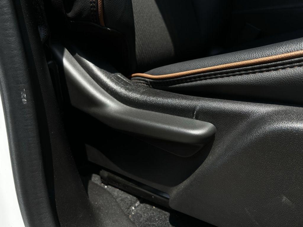 GMC Canyon AT4 Crew Cab 4WD 2024